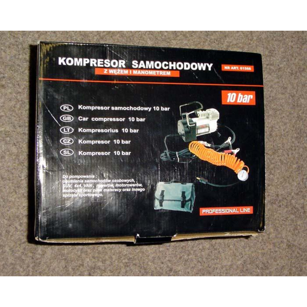 Auton ilmakompressori 12V 10 bar 61566 kotelossa