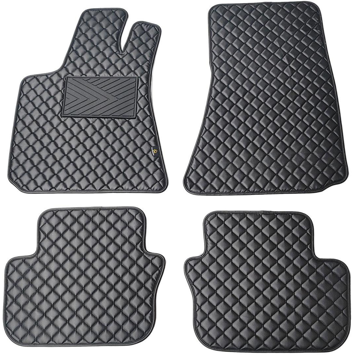 Eco-nahka matot QuiltyMats MASERATI GHIBLI 2013-2023 (Musta / mustat ompeleet)