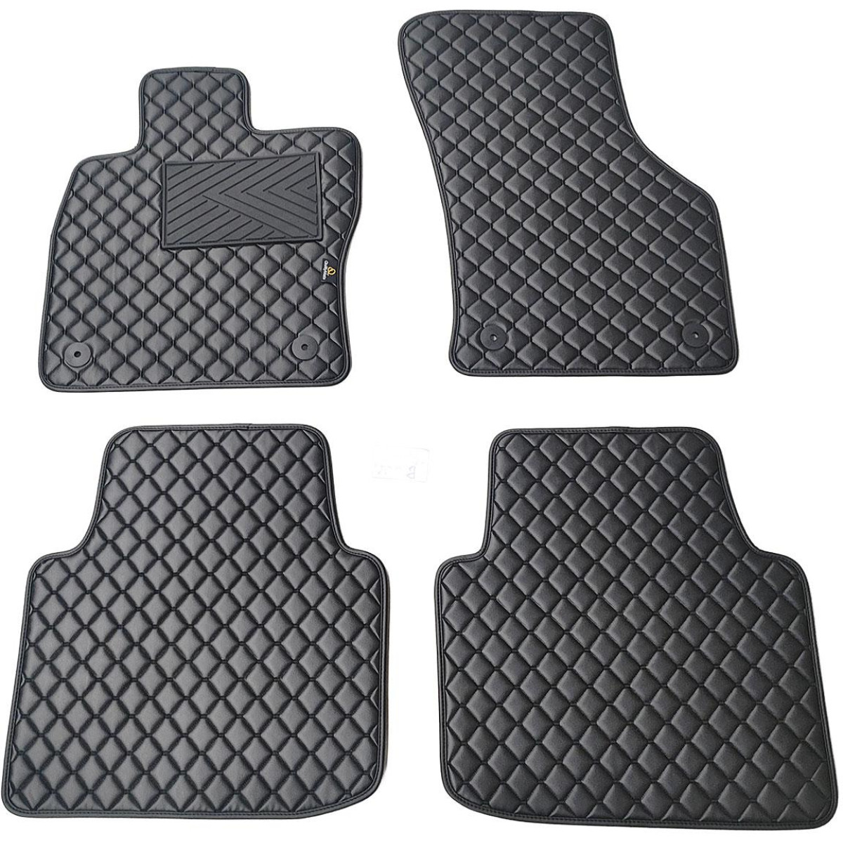 Eco-nahka matot QuiltyMats SKODA SUPERB 2015-2023 (Musta / mustat ompeleet)
