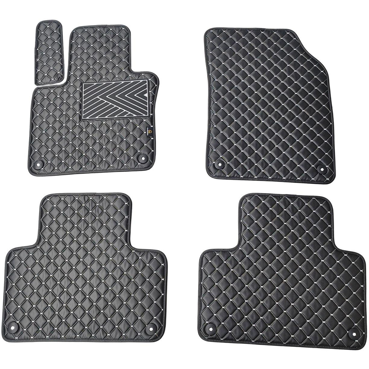 Eco-nahka matot QuiltyMats VOLVO XC90 vuodesta 2015 (Musta / harmaat ompeleet)