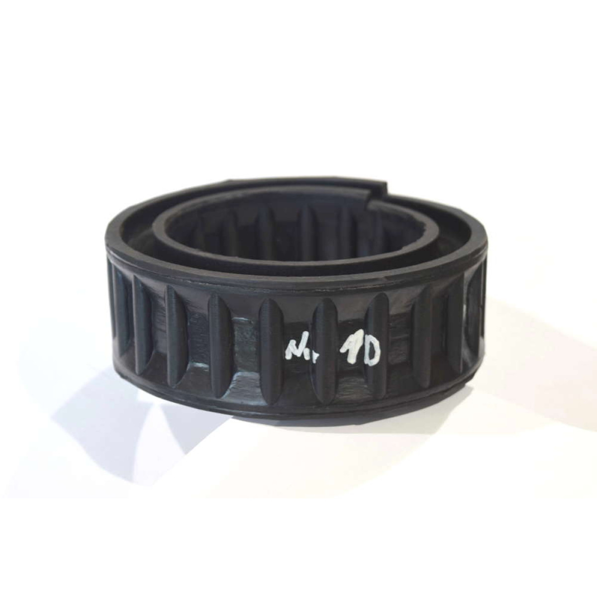 Jousenvahvikekumi nro 10 katumaasturi, linja-auto