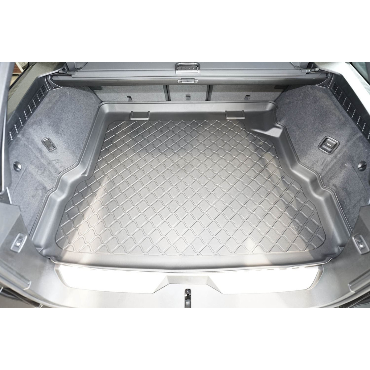 Runko matto BMW 5 (G31) Touring 2017-2023 (Plug-in Hybrid) Runko matto BMW 5 (G31) Touring 2017-2023 (Plug-in Hybrid)