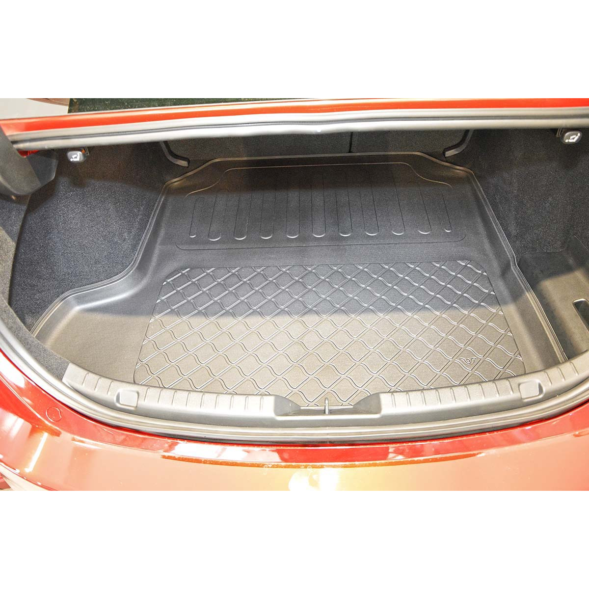 Runko matto Mazda 3 Sedan vuodesta 2019 Runko matto Mazda 3 Sedan vuodesta 2019