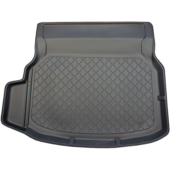 Runko matto Mercedes C-class W204 Sedan 2007-2014 (forward folding rear seats, with a container in the left niche)