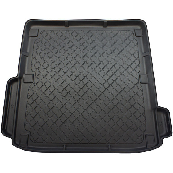 Runko matto Mercedes E-class W212 T-Model (Combi) 2009-2016 (cut off the right and left parts of the niches)