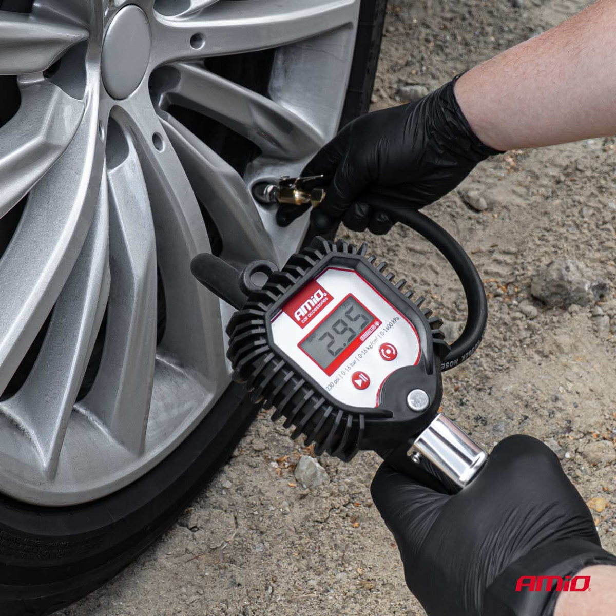 Ilmanpainepistooli digitaalisella painemittarilla 16 bar AMIO-04483
