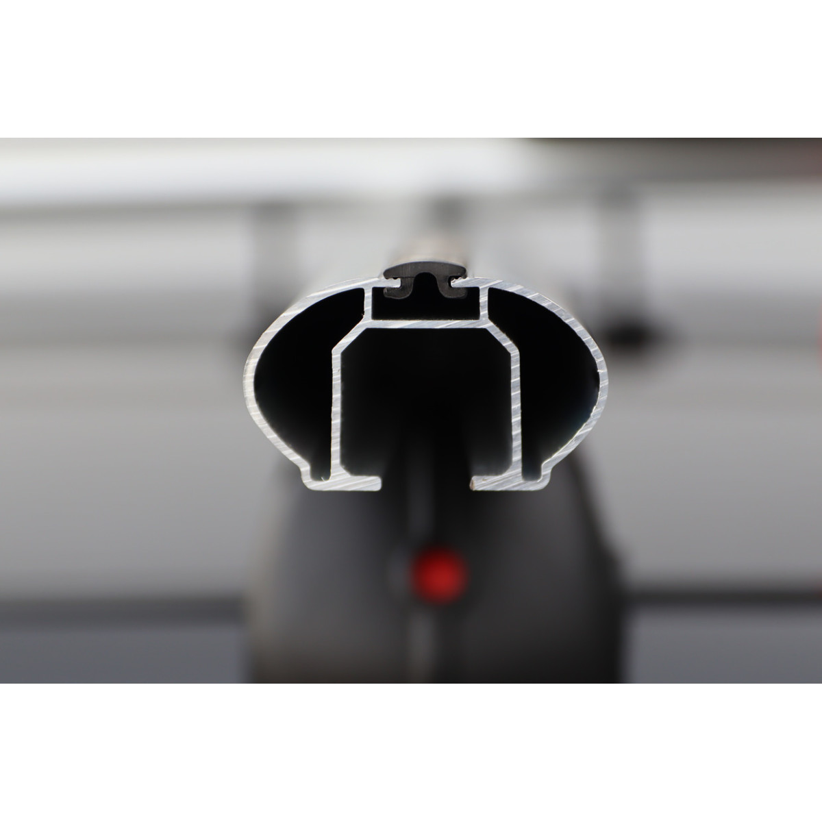 Alumiiniset kattotelineen poikkipalkit 1200 mm CRR-01 AMIO-02586