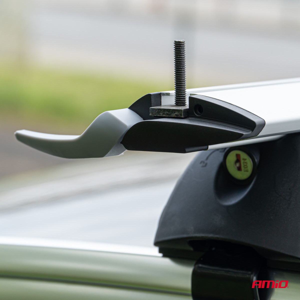 Kattotelineet, alumiinia, integroiduille kiskoille 135 cm CRR-04 AMIO-03152