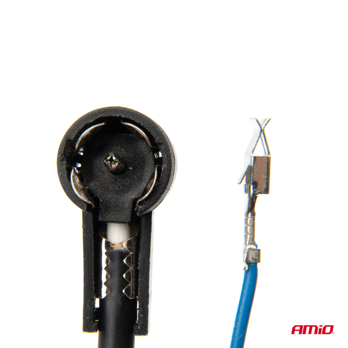 Auton antennin signaalinvahvistin-erotin ISO AMIO-04131