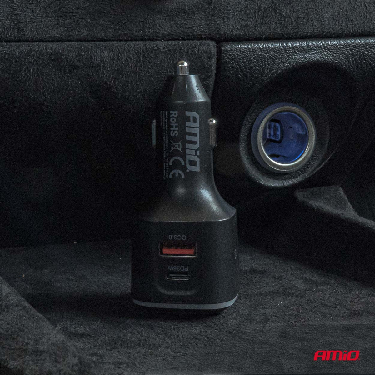 Auton FM-lähetin, 1×USB-A 2×USB-C 12V 24V AMIO-04651