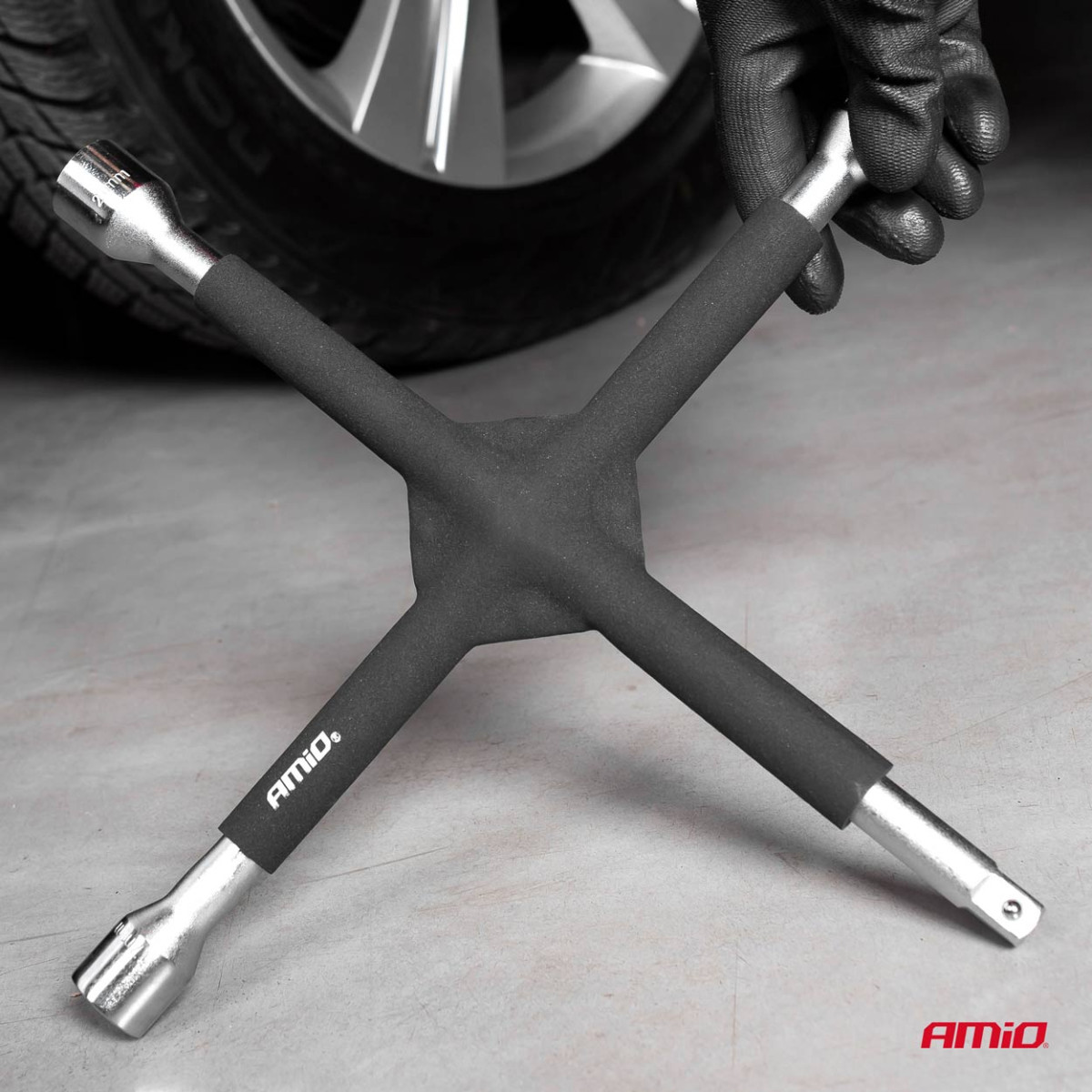 Ristimäinen pyöränmutterinavain 17–19–21 mm, 1/2", kumipäällysteinen, AMIO-02402