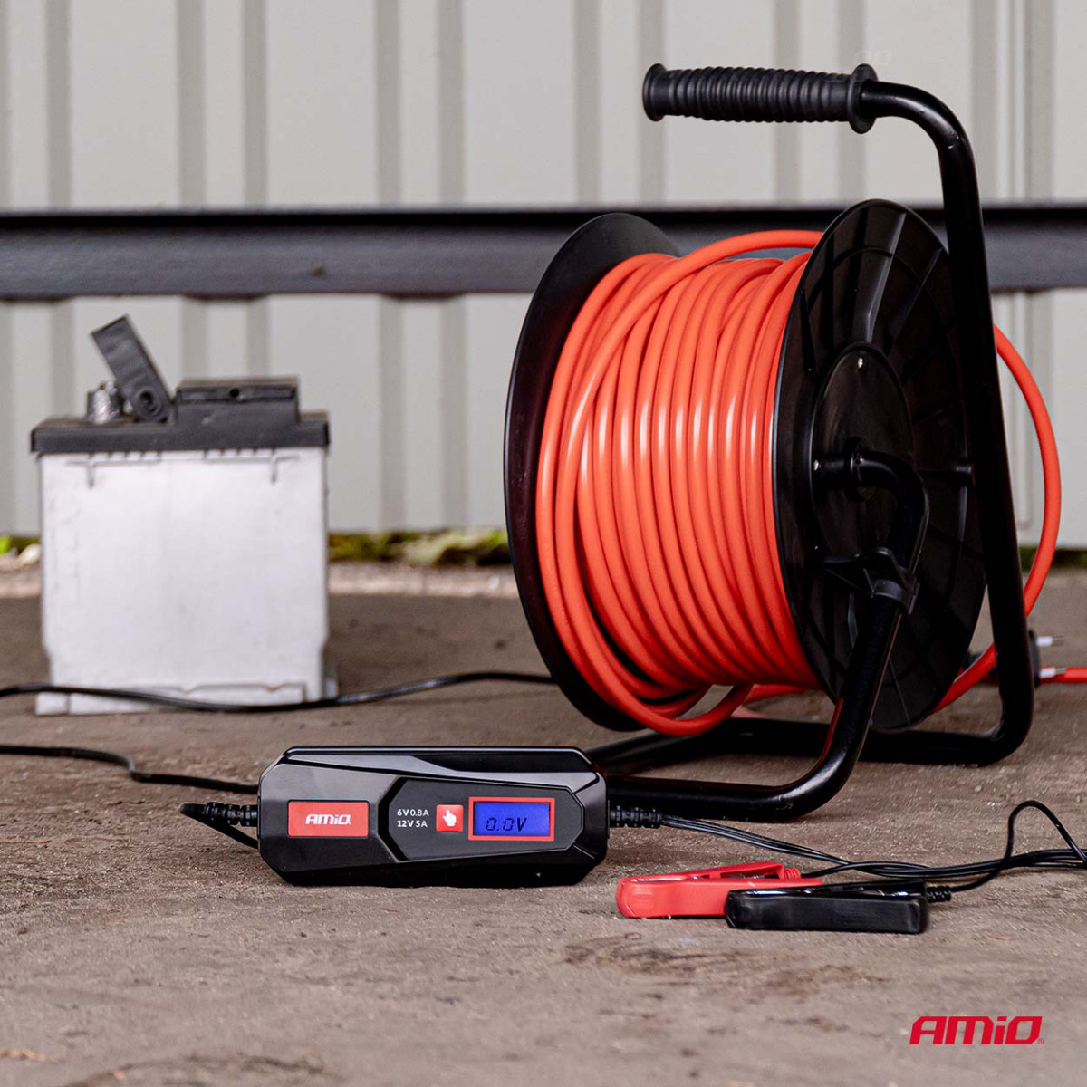 Digitaalinen akkulaturi LYIJY/STD/GEELI/AGM/LiFePO4 5A 6/12V AMIO-04522