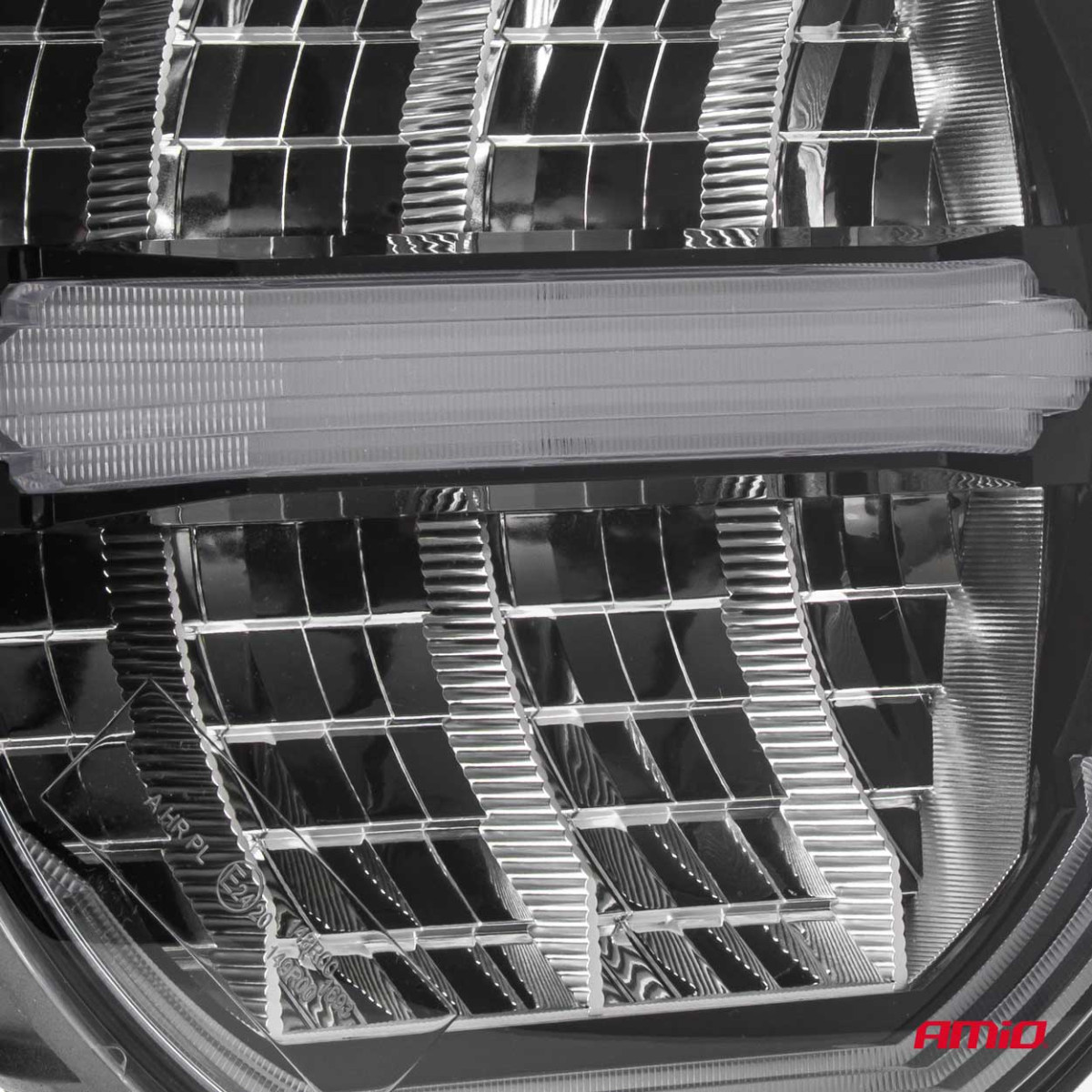 LED-kaukovalot seisontavalotoiminnolla 112W 12V 24V