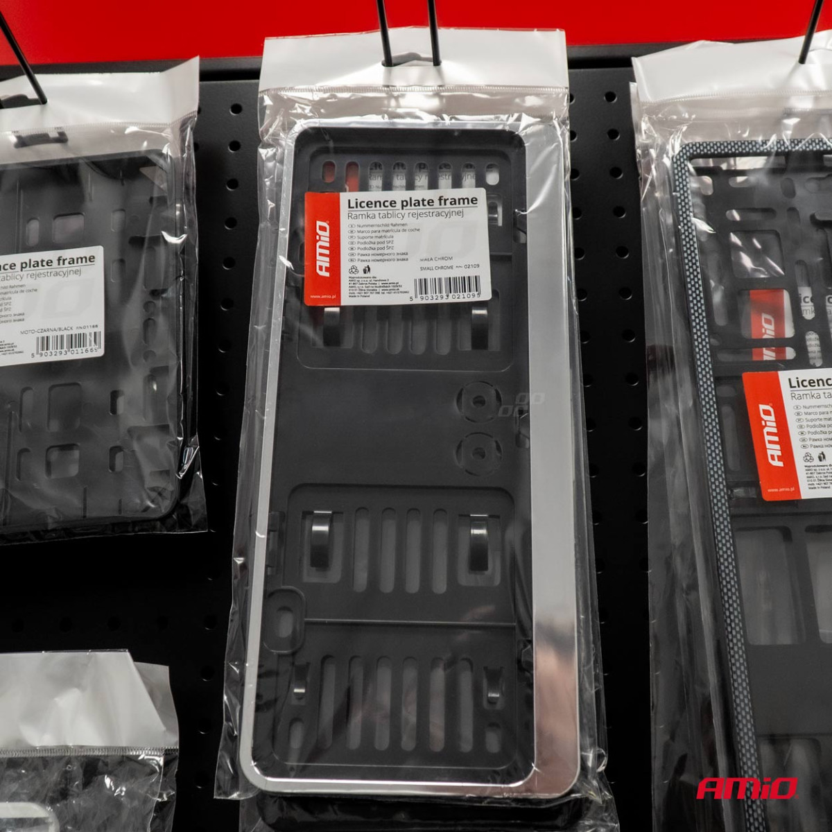 Pieni rekisterikilven pidike – musta kromi, USA, AMIO-02109