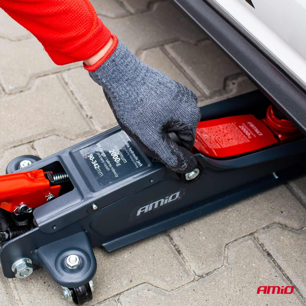 Matalaprofiilinen hydraulinen nostolaite 2000 kg CE AMIO-02500