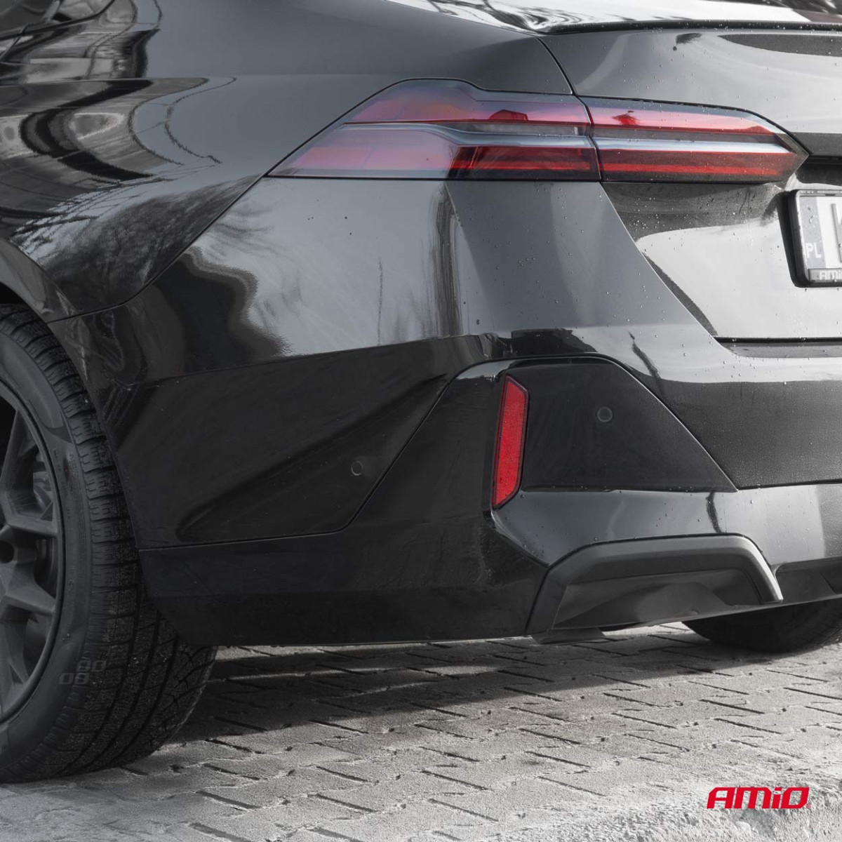 Pysäköintitutka LED-GRAF, 8 mustaa anturia 16,5 mm, sisäasennus AMIO-02258