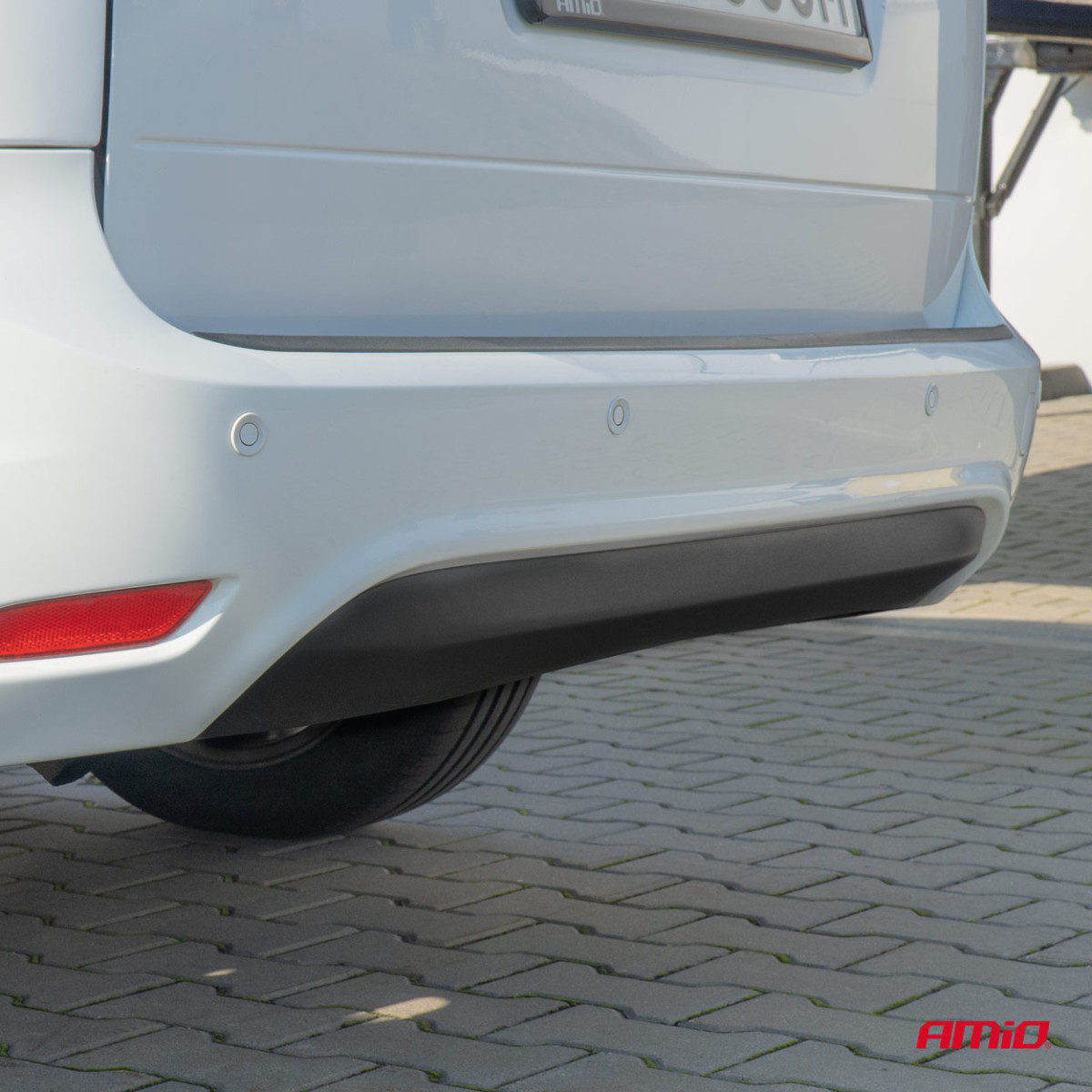 Pysäköintitutka äänimerkillä, 8 valkoista anturia 22 mm AMIO-01599