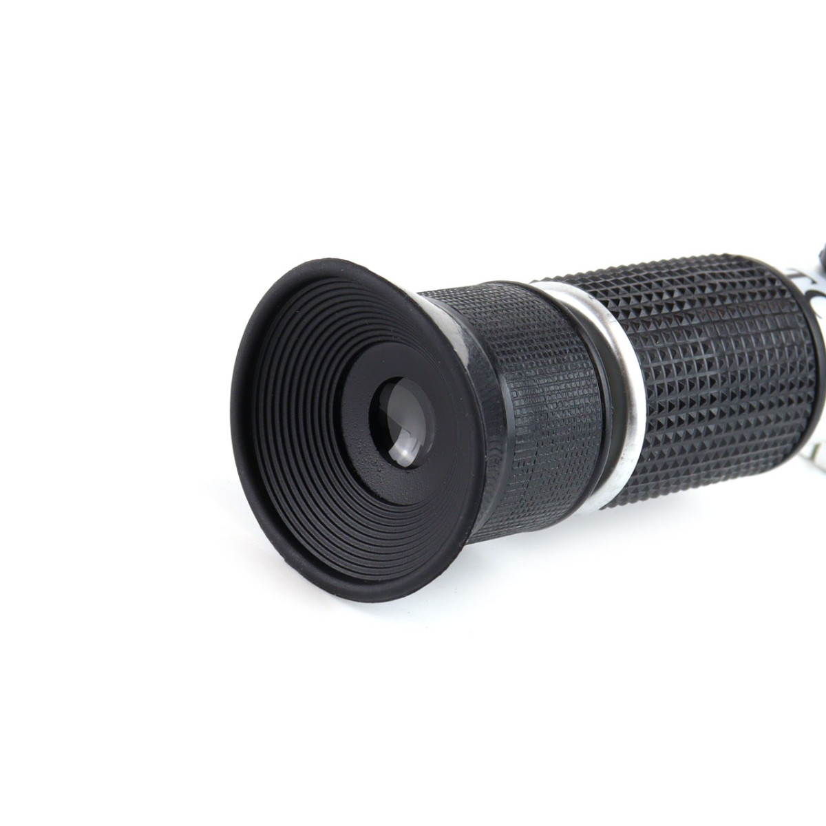 Refraktometri elektrolyyteille ja teknisille nesteille AMIO-02507