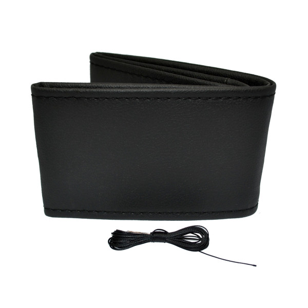 Ohjauspyörän suojus neulalla ja langalla 38-39 cm - musta / mustat tikkaukset