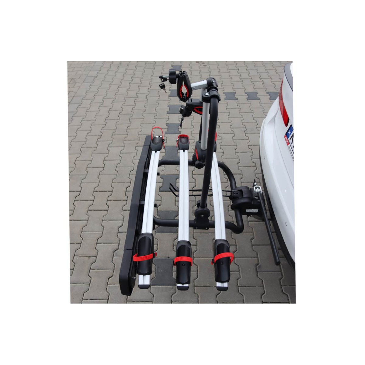 Auton pyöräteline koukulla, kolmelle pyörälle TBC-01/3