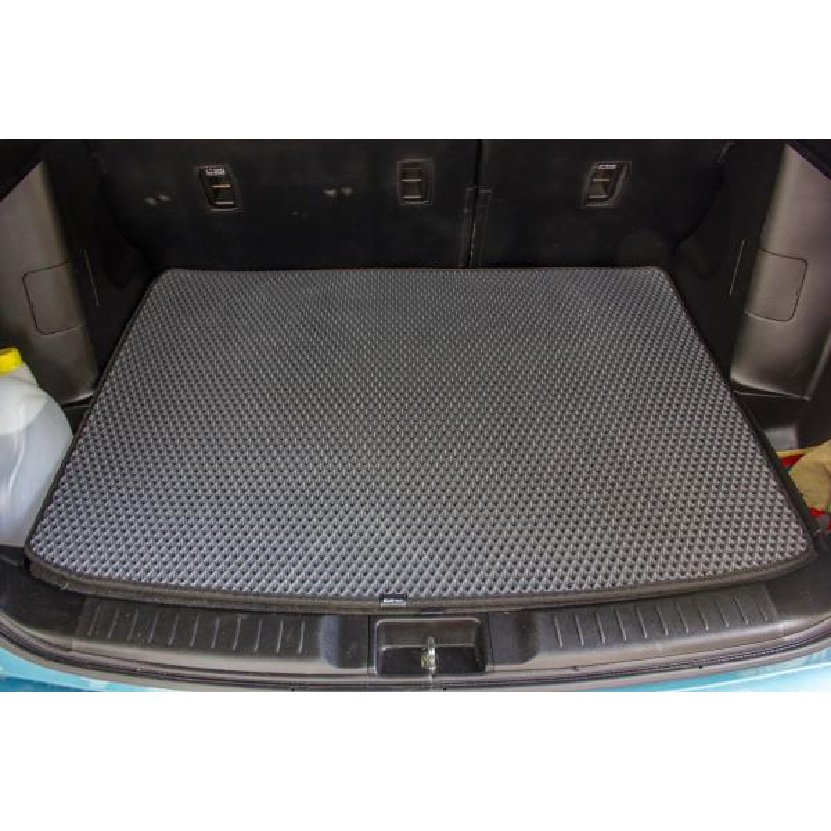 EVA runko matto Suzuki Vitara Hybrid vuodesta 2020